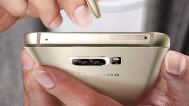 Galaxy Note 8: a Settembre, con doppia postcamera e display avvolgente