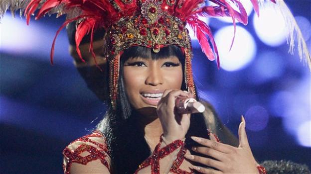 La cantante Nicki Minaj paga le tasse universitarie ai suoi fan