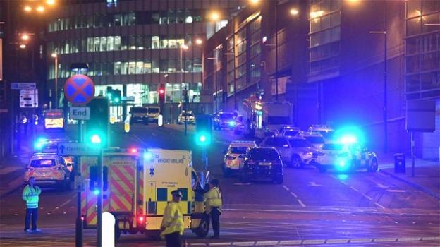 Terrorismo a Manchester: strage al concerto di Ariana Grande