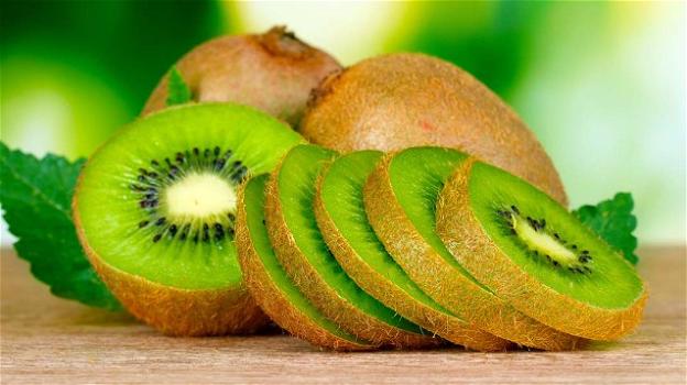 Kiwi: il frutto che fa sgonfiare la pancia