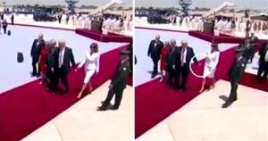 Tel Aviv: Melania Trump respinge la mano del marito
