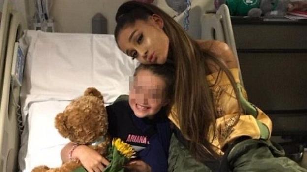 Manchester, Ariana Grande in ospedale con le vittime dell’attentato