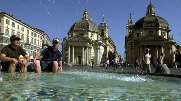 A Roma non c’è caldo che tenga: multa per chi si disseta alle fontane