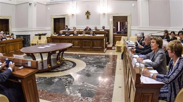 Dibattito in Vaticano: "i cristiani corrotti verranno scomunicati"