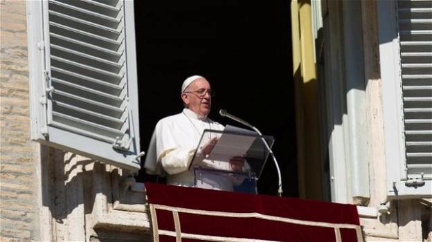 Papa Francesco all’Angelus lancia l’appello: costruiamo ponti