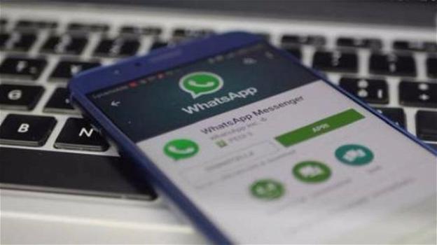 Attenzione: un finto aggiornamento di Whatsapp ruba i dati personali