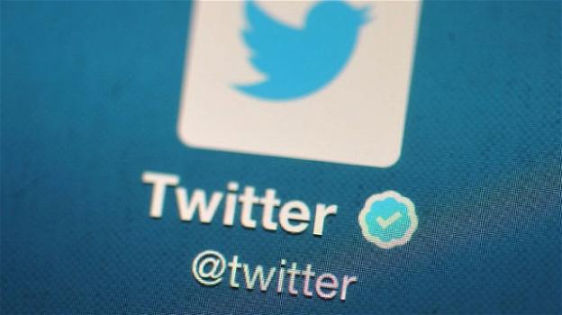 Twitter introduce la modalità notturna automatica, su Android e iOS