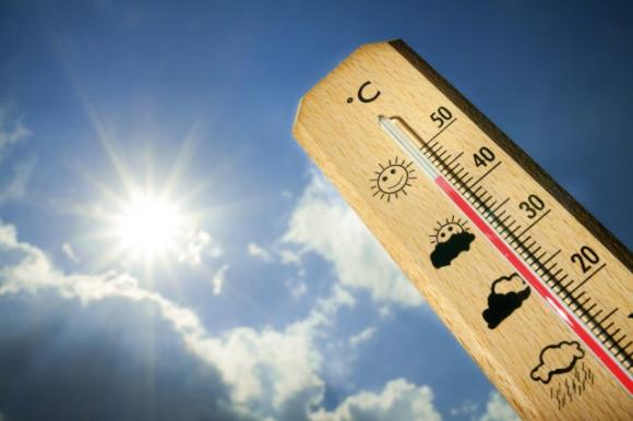 Meteo, da domani arriva il caldo record: un fenomeno climatico che non accadeva da 15 anni