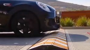 In Messico vorrebbero installare questi dossi. Ecco cosa accade quando arriva un’auto