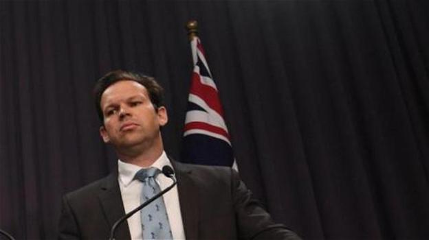 Australia: ministro, forse italiano, si dimette