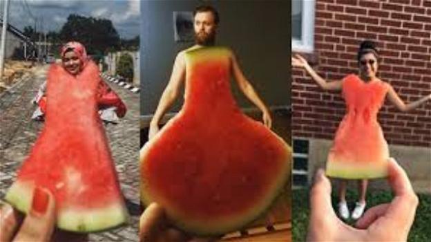 Su Instagram spopola la tendenza del “vestito di anguria”