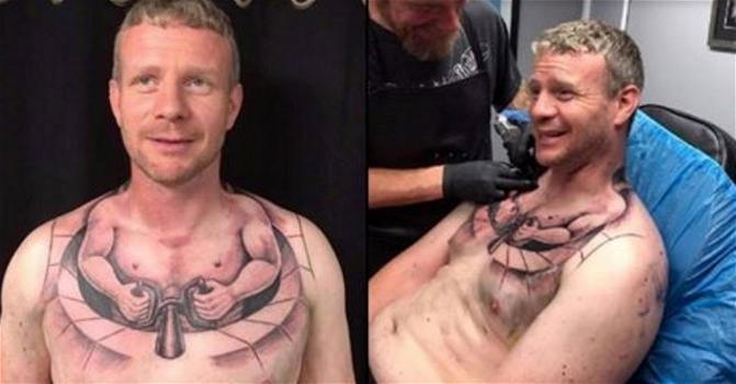 Il tatuaggio di questo camionista è semplicemente delirante! Ma tutti lo adorano