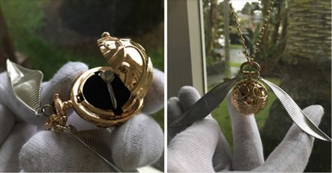 Ecco il cofanetto d’oro per l’anello di matrimonio ispirato ad Harry Potter! Magico!