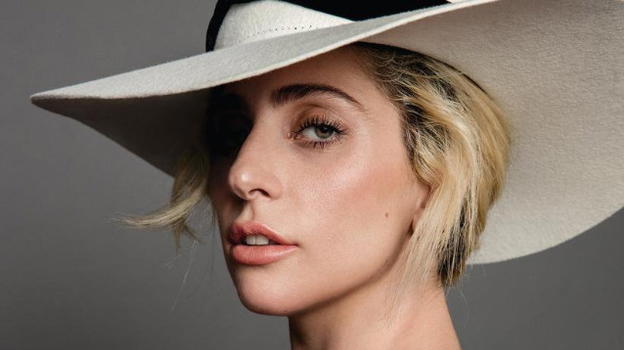 Lady Gaga e i barboni: ecco perché è corsa in strada dopo un suo concerto