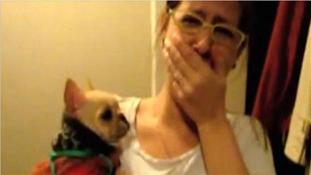 La donna dice “I love you” al suo cane. La reazione dell’animale è tenerissima!