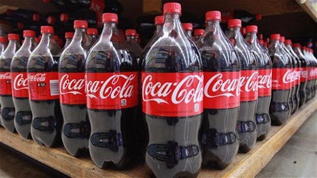 Coca Cola contaminata da Aids: ennesima bufala del web contro i grandi brand