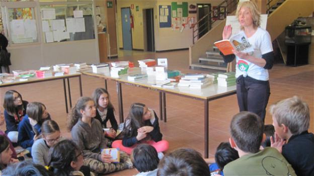 Il volontariato si muove per promuovere la lettura dei libri a scuola