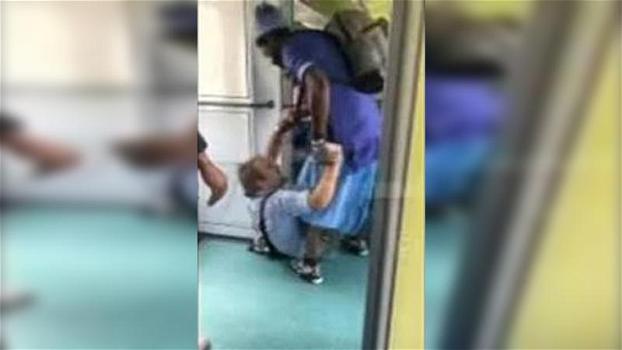 Controllore aggredito e derubato sul treno: arrestato senegalese 23enne