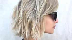 Capelli champagne pop: il colore perfetto per quest’autunno