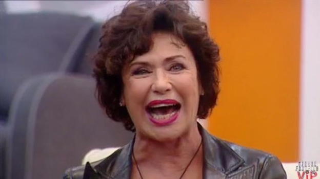 Corinne Cléry attacca Simona Grandi al Grande Fratello Vip