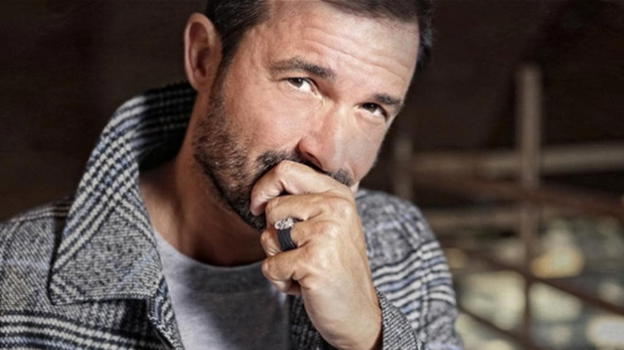 Gianluca Impastato, squalificato dal GF Vip, trova un regalo nella sua valigia: ecco di cosa si tratta