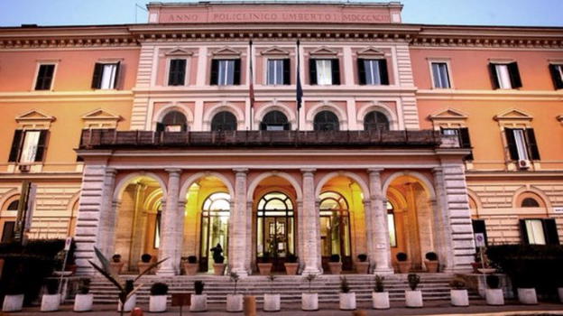 Roma: si finge medico dell’Umberto I e molesta una donna