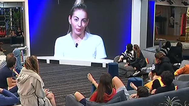 GF Vip, messaggio video di Veronica Angeloni: attaccati Luca Onestini e Ignazio Moser