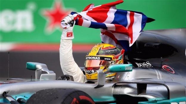 Formula 1, in Messico successo per Verstappen e Mondiale per Hamilton