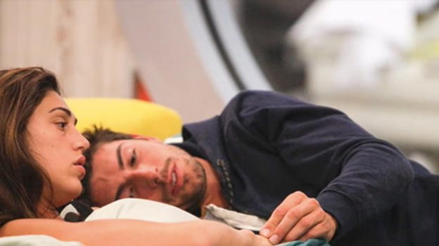 Grande Fratello Vip 2, clamorosa interruzione della diretta Mediaset: ecco il perché