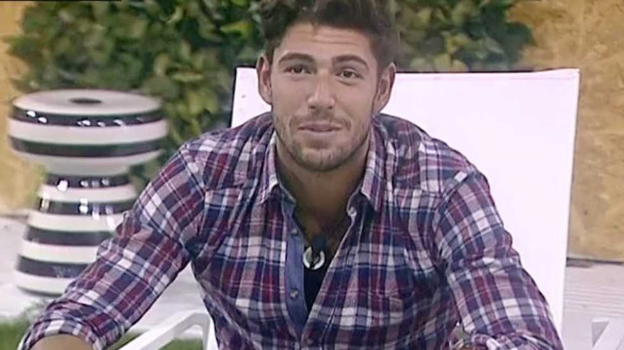 Grande Fratello Vip: Ignazio Moser si infortuna al ginocchio