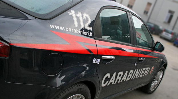 Roma, la compagna lo lascia e lui la fa sfregiare in volto