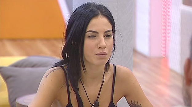 GF Vip: Giulia De Lellis attacca Cristiano Maglioglio e Luca Onestini la prende in giro chiamandola "folletta"