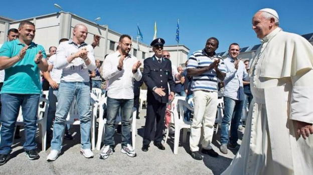 Padova, al "Due Palazzi" arriva la lettera di Papa Francesco