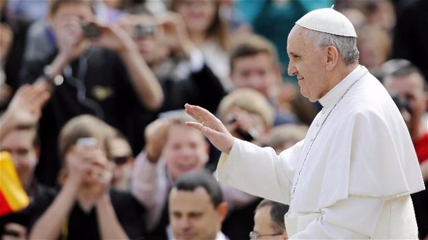 Papa Francesco: "La messa non è uno spettacolo"