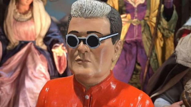 Dal GF Vip al presepe: ecco la statuina dedicata a Cristiano Malgioglio