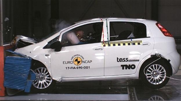 Record negativo per la Fiat Punto: zero stelle ai crash test Euro NCAP