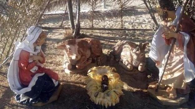 Alla culla di Viareggio, nasce Gesù Bambino "nero". Ed è polemica