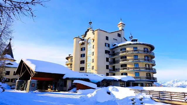 Colpo grosso al grand hotel di Sestriere, sottratti valori per 80 mila euro