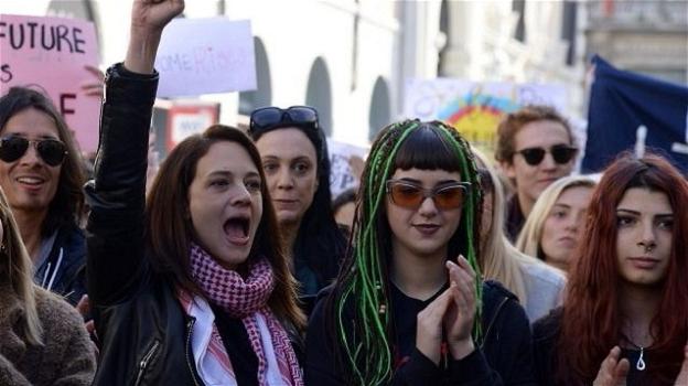Asia Argento contro la violenza sulle donne: "Non deve tornare quel porco di Berlusconi che ha oggettificato la donna"
