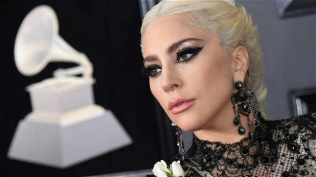 Lady Gaga costretta ad annullare gli ultimi 10 concerti Europei a causa della fibromialgia