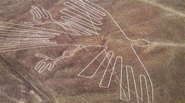 Perù, un camion distrugge tre geoglifi delle Linee di Nazca