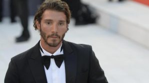 L’Isola dei Famosi: guai in vista per l’inviato Stefano de Martino