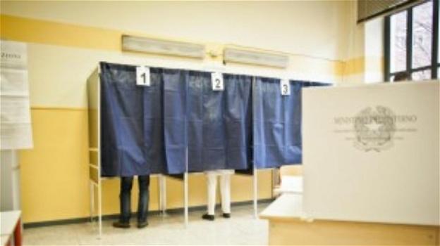 Elezioni del 4 marzo: multa di 1000 euro per chi porta il cellulare in cabina elettorale