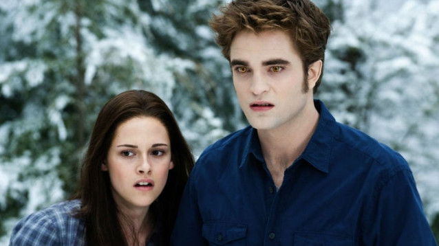 Robert Pattinson E Kristen Stewart Twilight Potrebbe Diventare Una Serie Tv