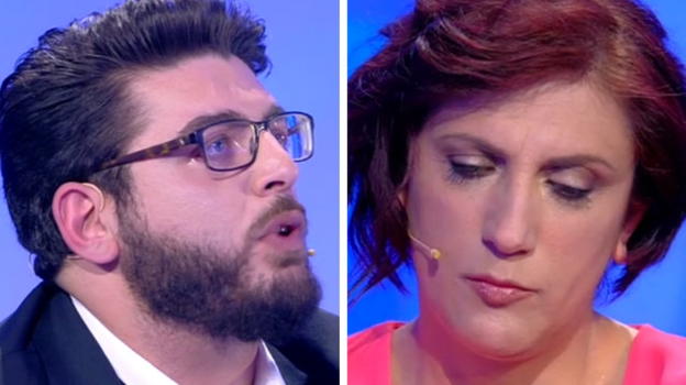 C’è Posta Per Te, si parla di toyboys con Federico e Marta: è la figlia Roberta a colpire Maria De Filippi