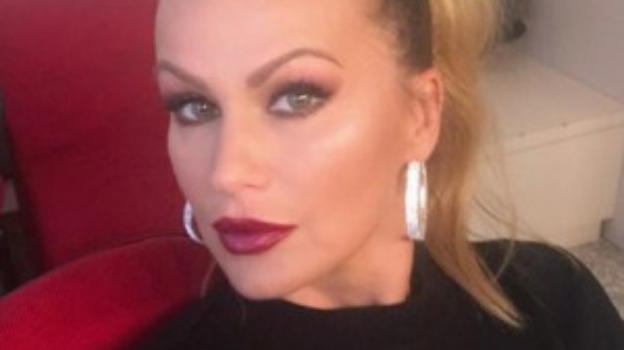 Eva Henger contro il quotidiano Libero: “Hanno pubblicato una fake news, non ho detto quelle parole”