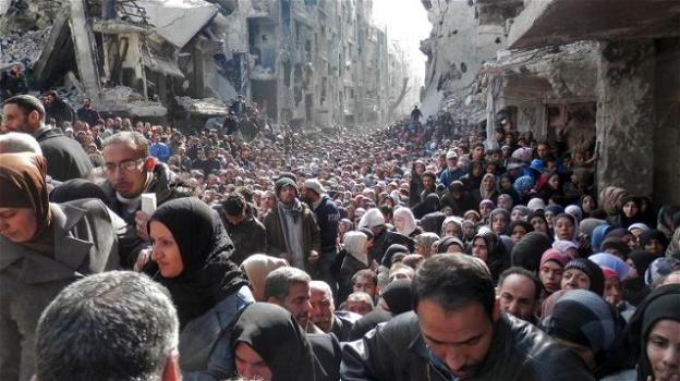 Siria, fuga in massa dei civili dalla Ghouta orientale