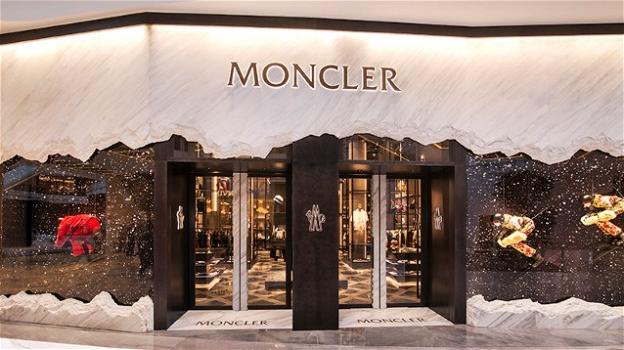 Moncler sbarca a Dubai: 250 metri quadrati di lusso e design