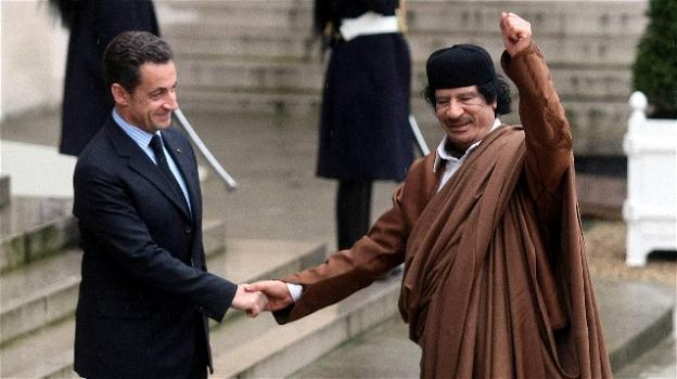 Parigi: Nicolas Sarkozy in stato di fermo con l’accusa di finanziamenti illeciti dalla Libia di Gheddafi