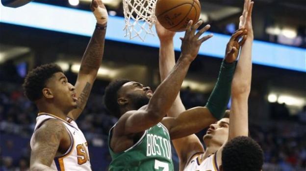 NBA, 26 marzo 2018: Boston Celtics vincenti in casa dei Phoenix Suns